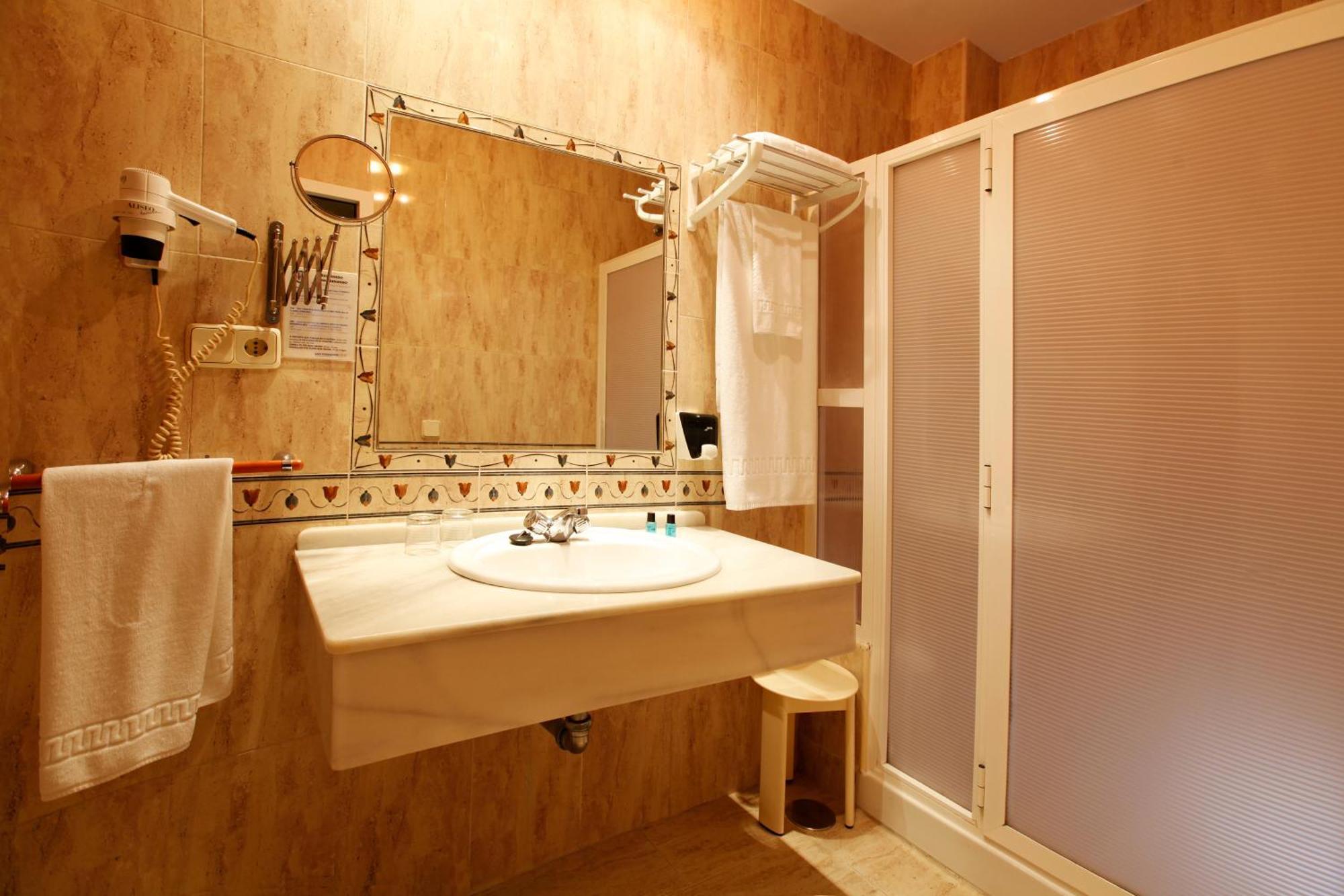 Hostal Paris سان فرناندو المظهر الخارجي الصورة