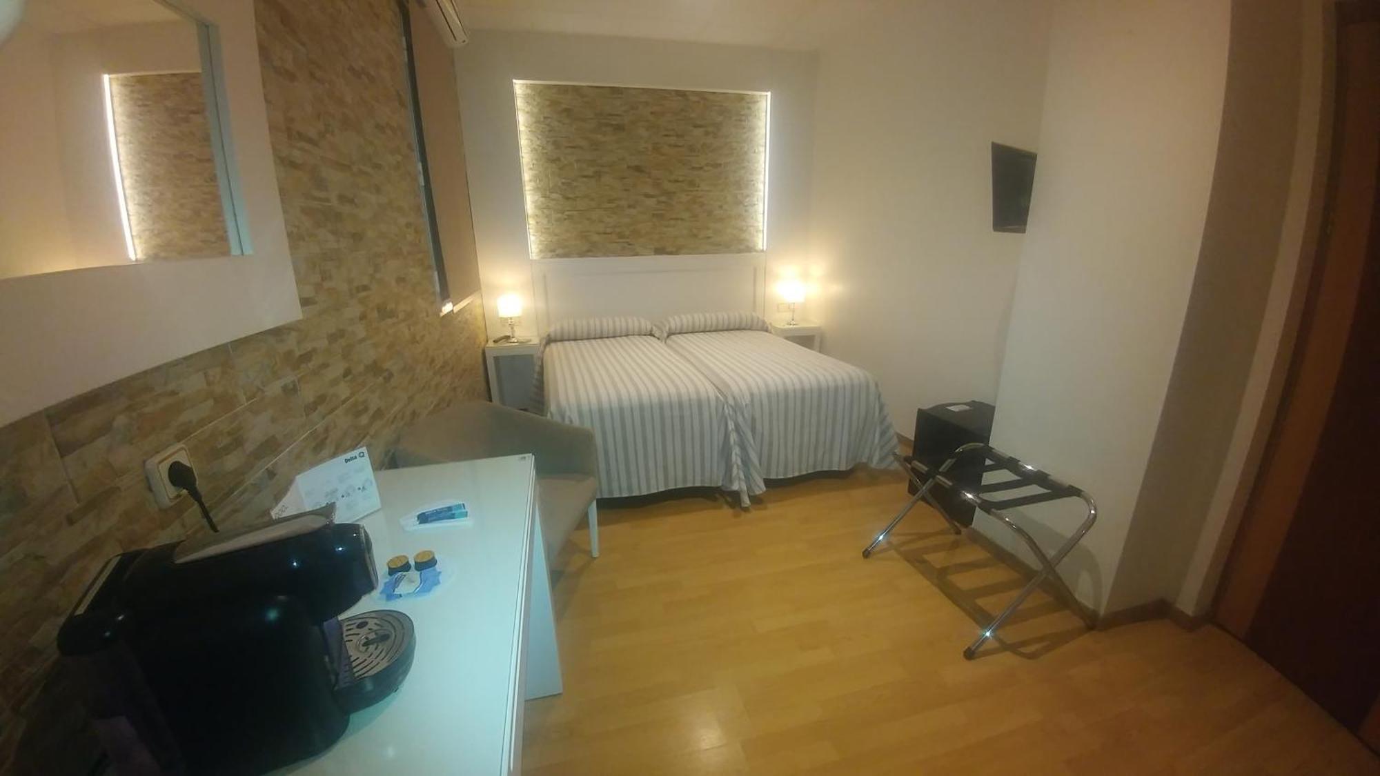 Hostal Paris سان فرناندو المظهر الخارجي الصورة