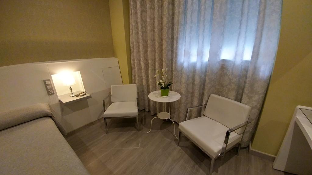 Hostal Paris سان فرناندو المظهر الخارجي الصورة